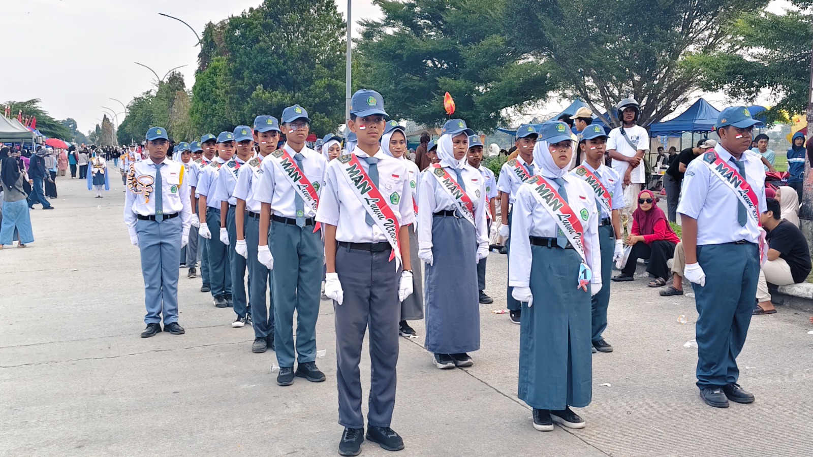 Langkah Merah Putih MAN Luwu Utara Berbuah Juara Favorit di Gerak Jalan HUT RI ke-81